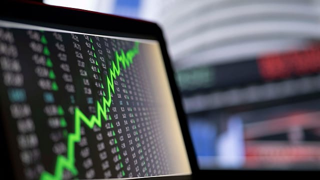 DIIs' stake in Nifty 500 hits DIIs' stake in Nifty 500 hits